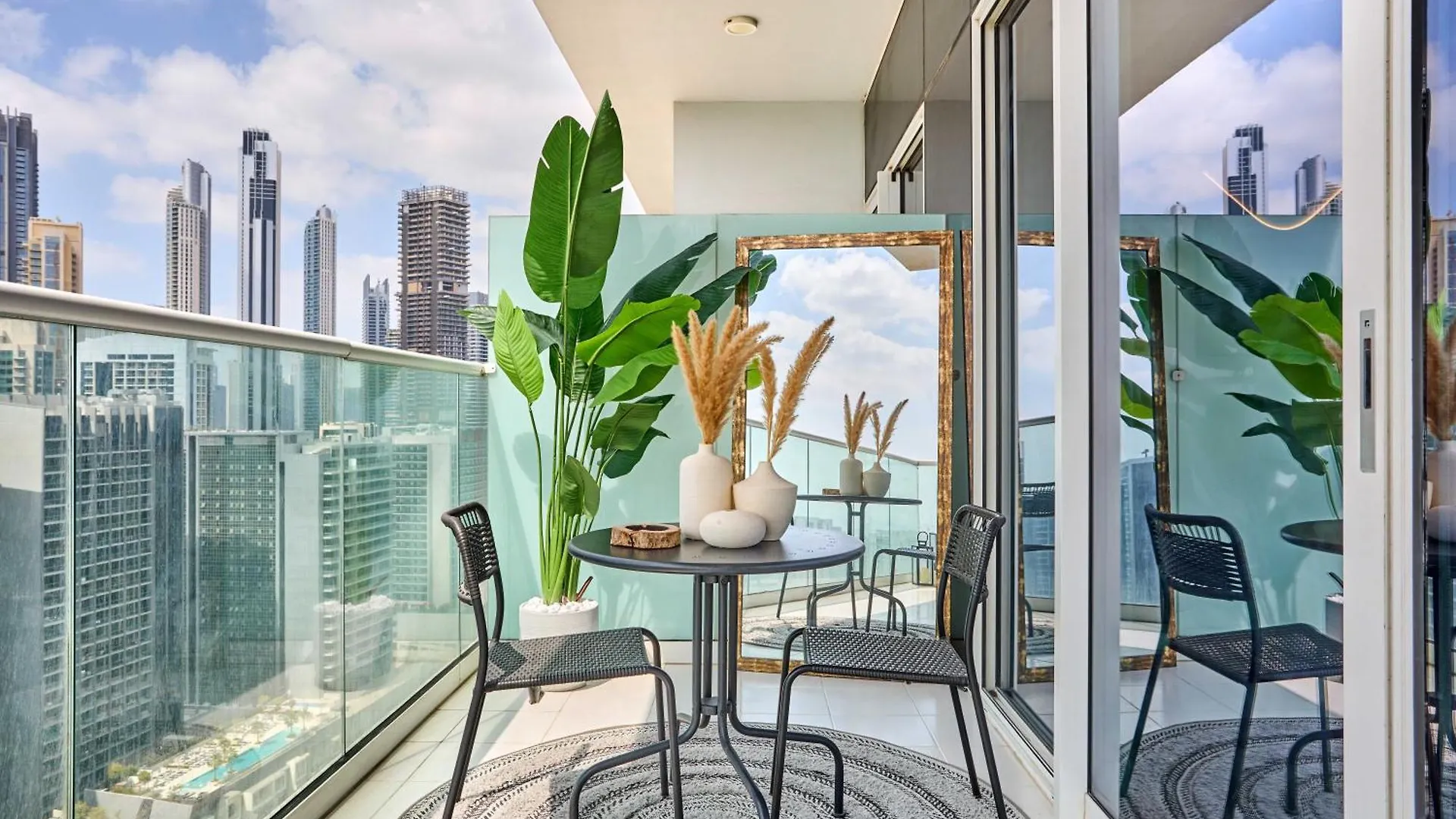 Apartment Lovely 1Br In Business Bay - Burj Khalifa View - High Floor! Dubai