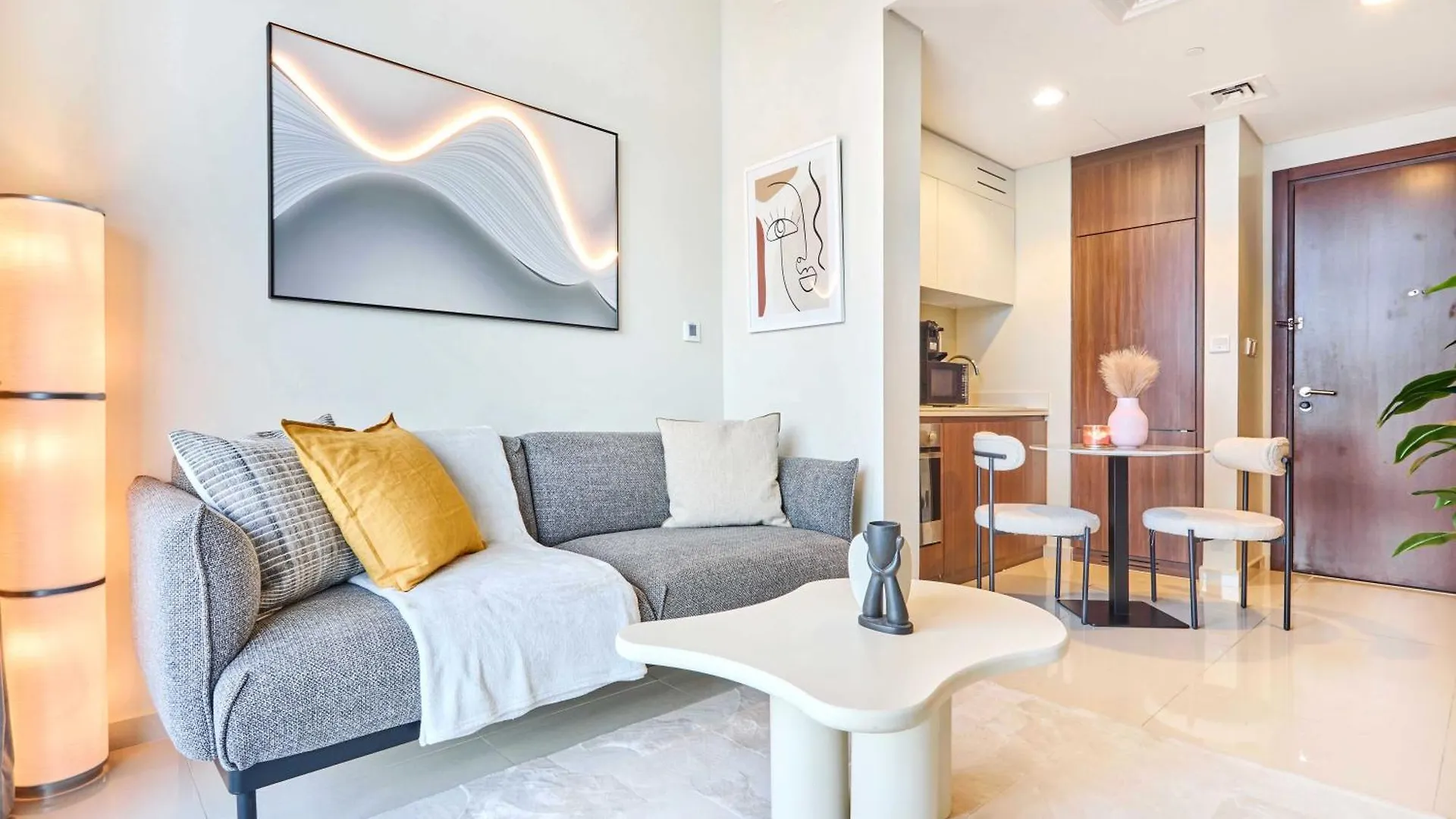Lovely 1Br In Business Bay - Burj Khalifa View - High Floor! Dubai Apartment